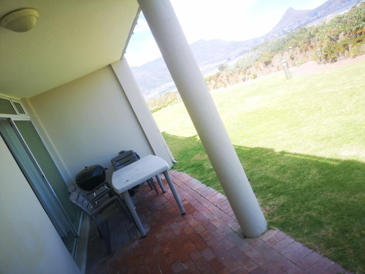 Cape Town Family Beachfront Apartment Leisure Bay Exterior photo